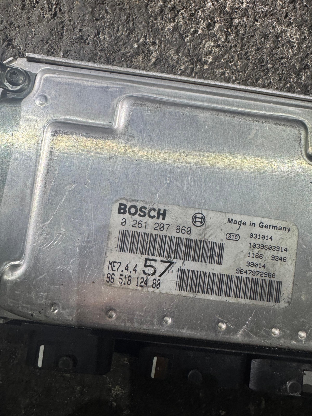 Bosch M7.4.4 ECU 9651812480 0261207860 Engine Control Unit