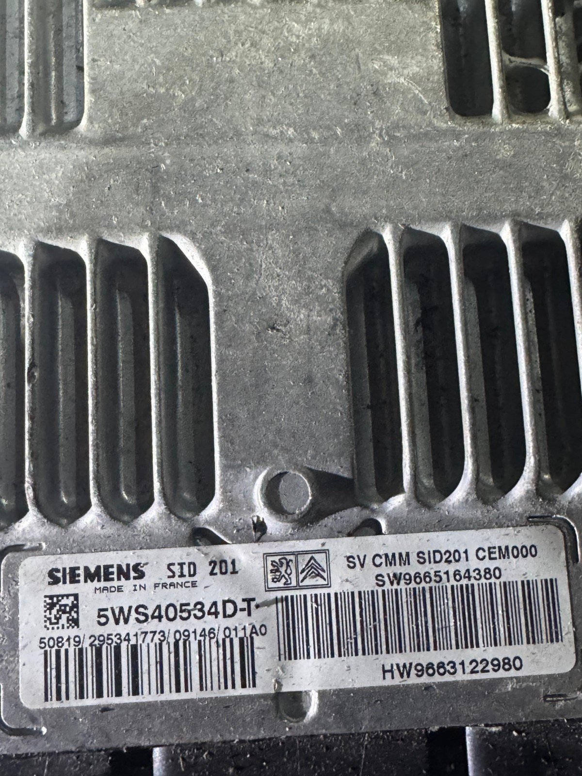 Siemens SID201 ECU 5WS40534D T SW9665164380 Engine Control Unit