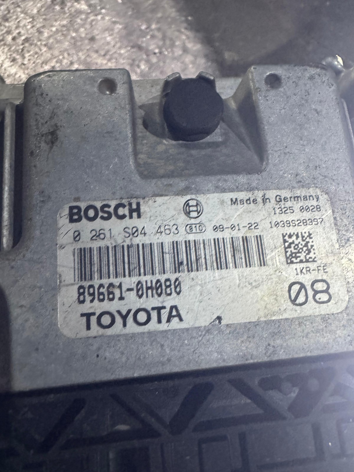 Bosch ECU 89661 0H080 0261S04463 Engine Control Unit