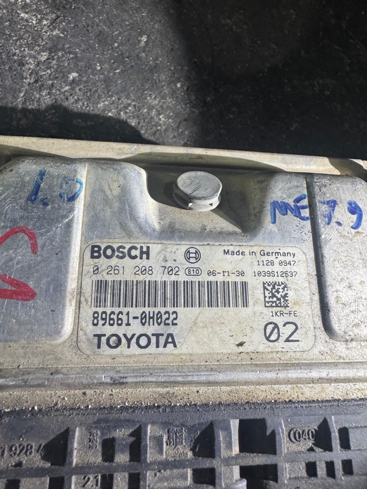 Bosch ECU 89661 0H022 0261208702 Engine Control Unit