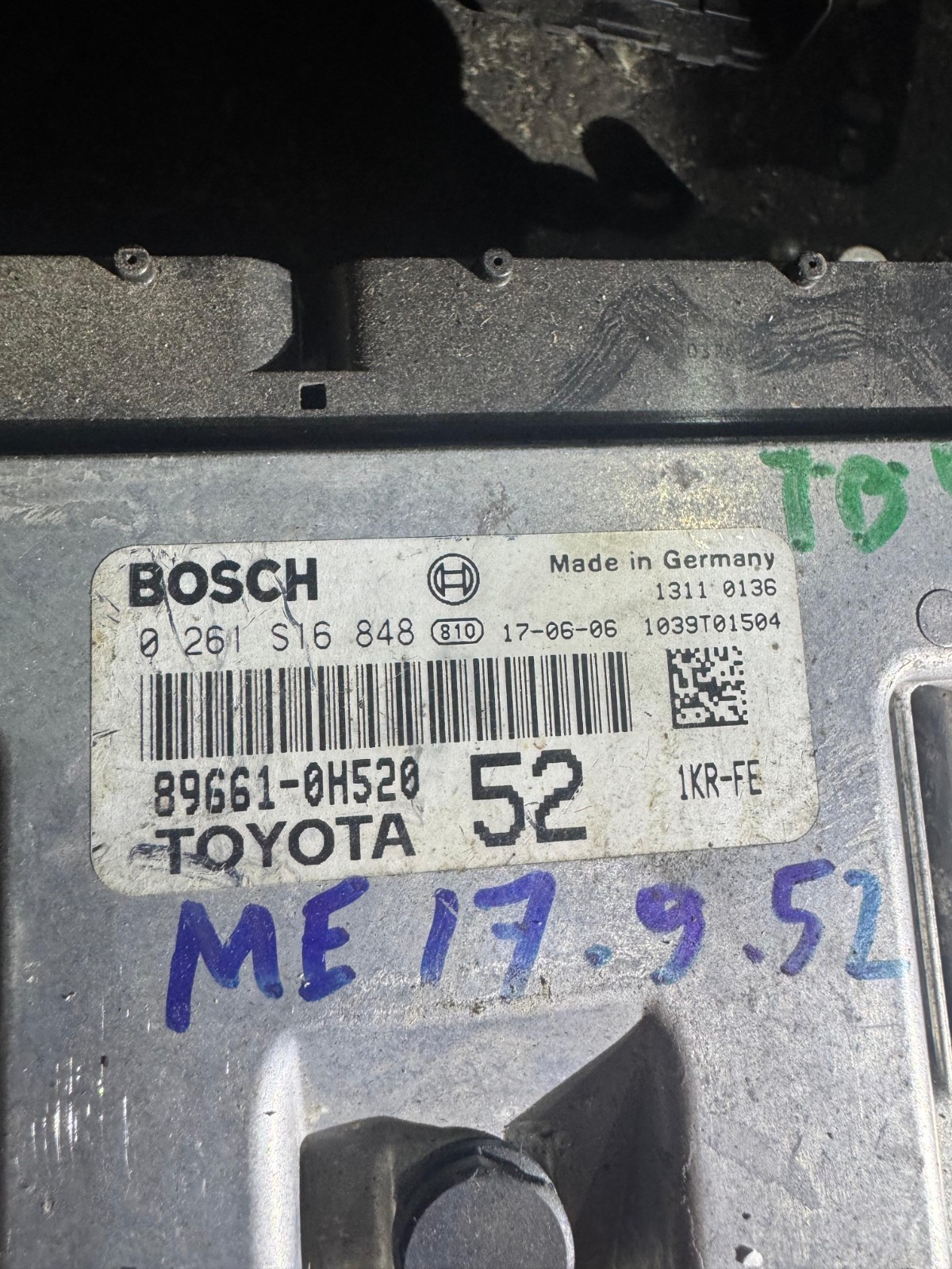 Bosch ECU 89661 0H520 0261S16848 Engine Control Unit