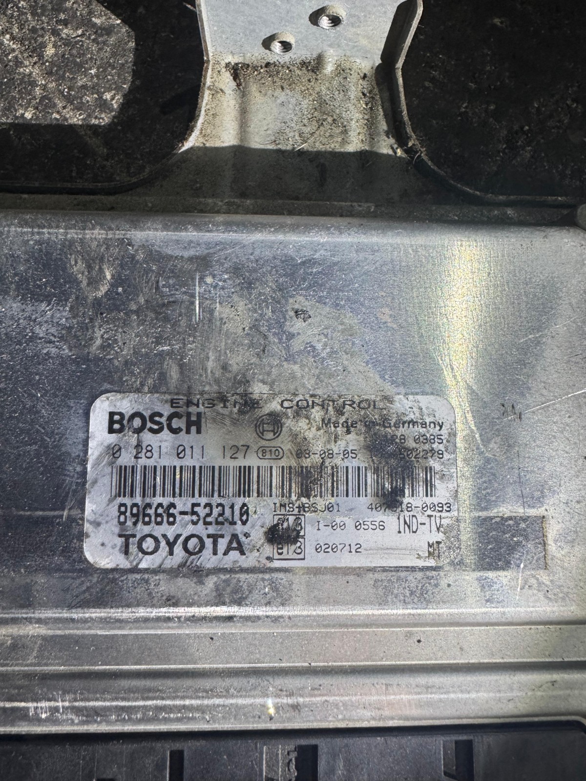 Bosch ECU 89666 52210 0281011127 Engine Control Unit for Toyota
