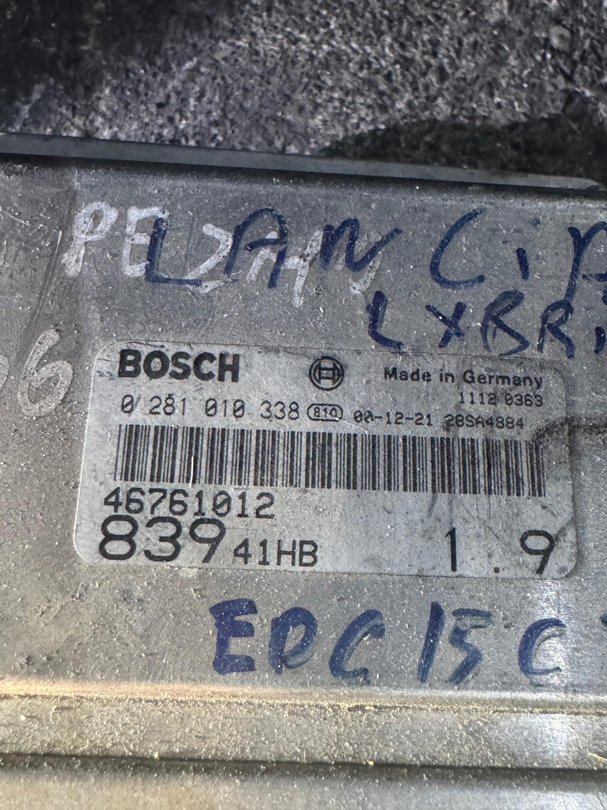 Bosch ECU 46761012 0281010338 Engine Control Unit