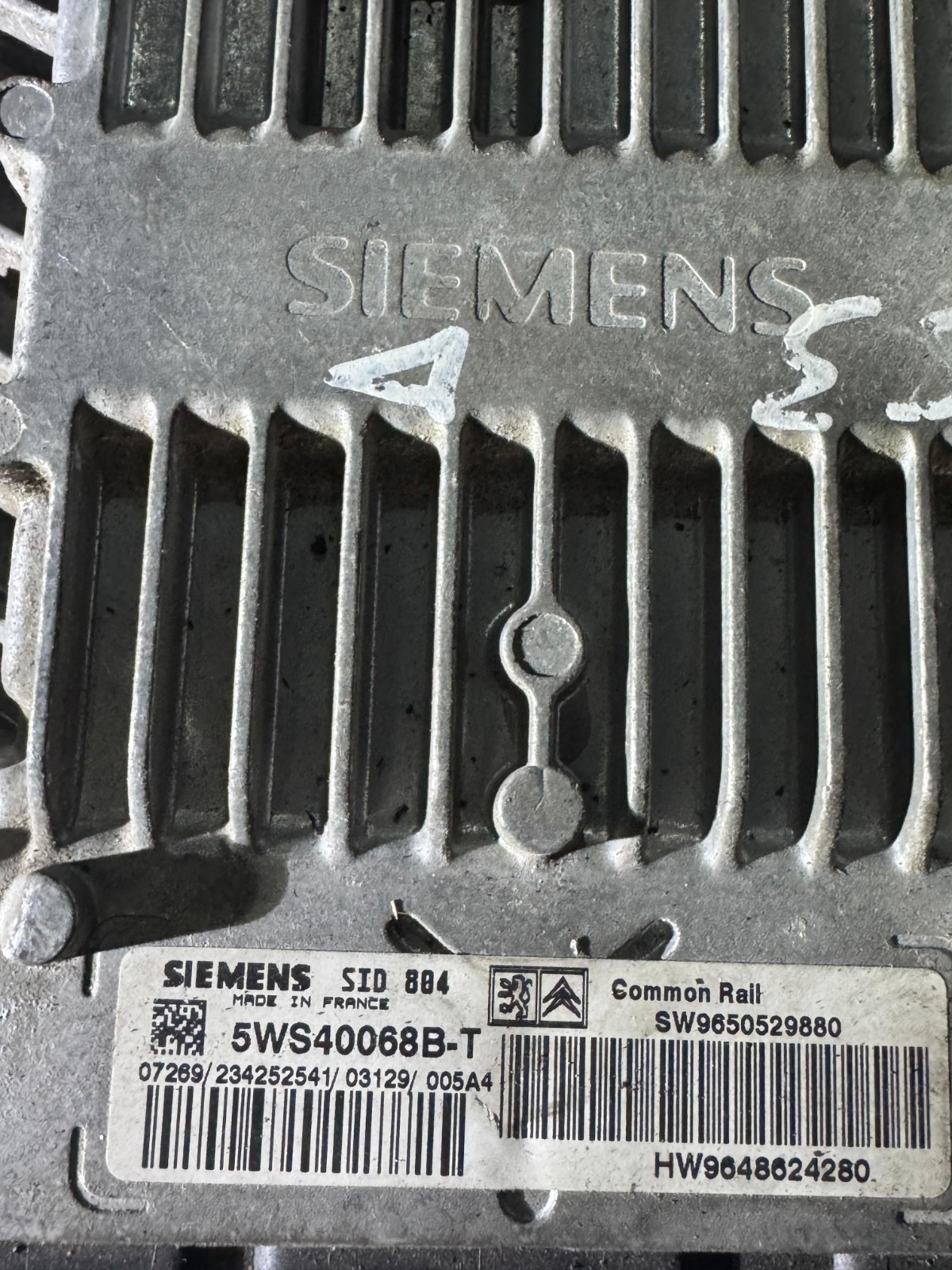 5WS40068B T Siemens VDO SID804 SW9650529880 Engine ECU