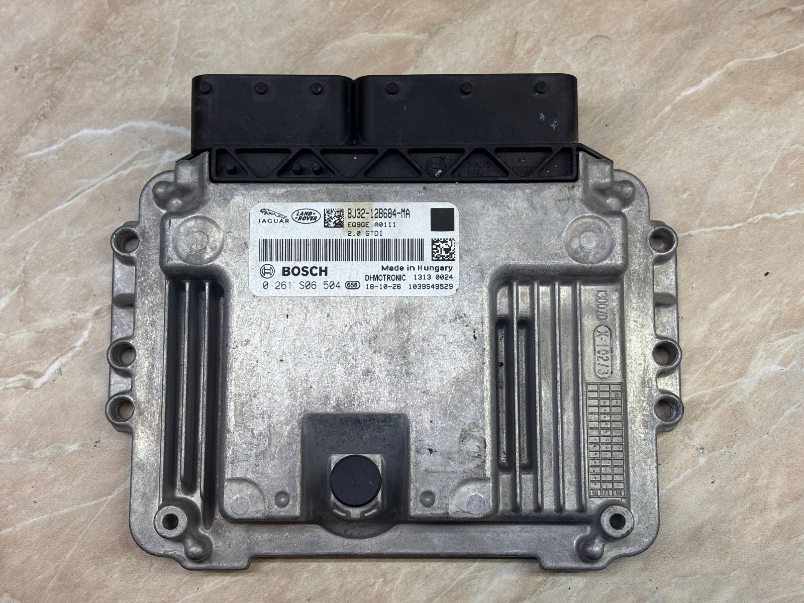 BJ32 12B684 MA Bosch MED17.0 0261S06504 Jaguar Engine Control Unit ECU