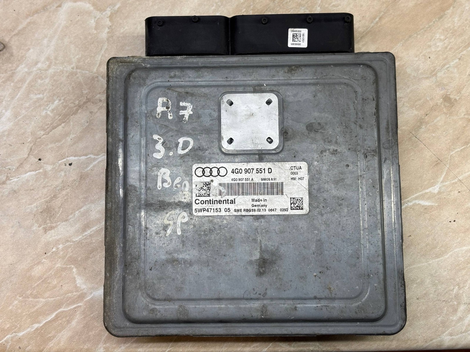 4G0907551D Continental SIMOS 8.51 5WP47153 05 Audi Engine ECU Module