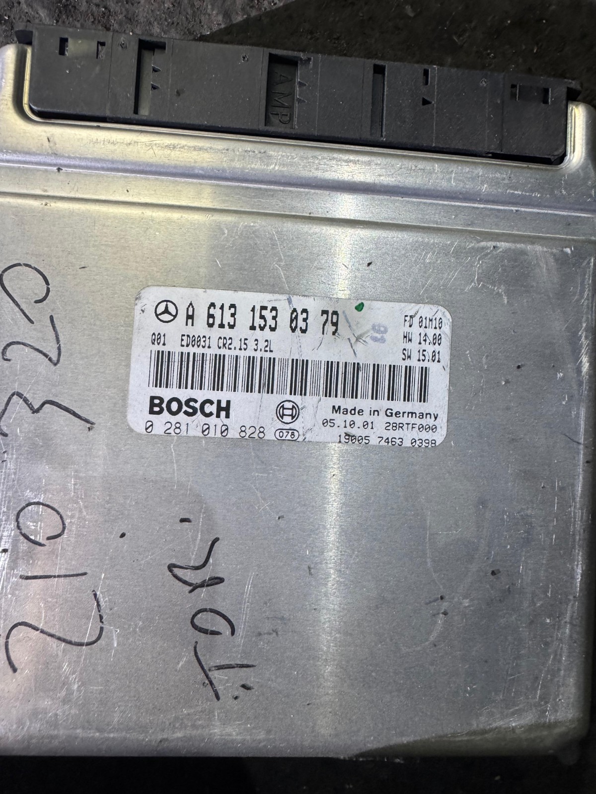 A6131530379 Bosch CR2.15 0281010828 Mercedes CDI Engine ECU