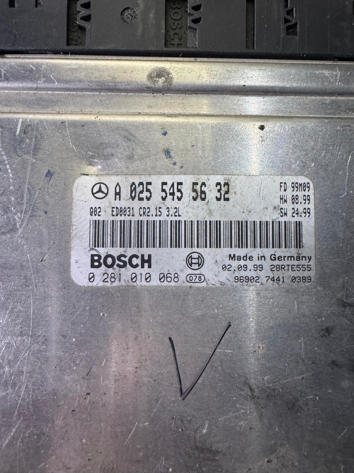 A0255455632 Bosch CR2.15 0281010068 Mercedes CDI Engine ECU