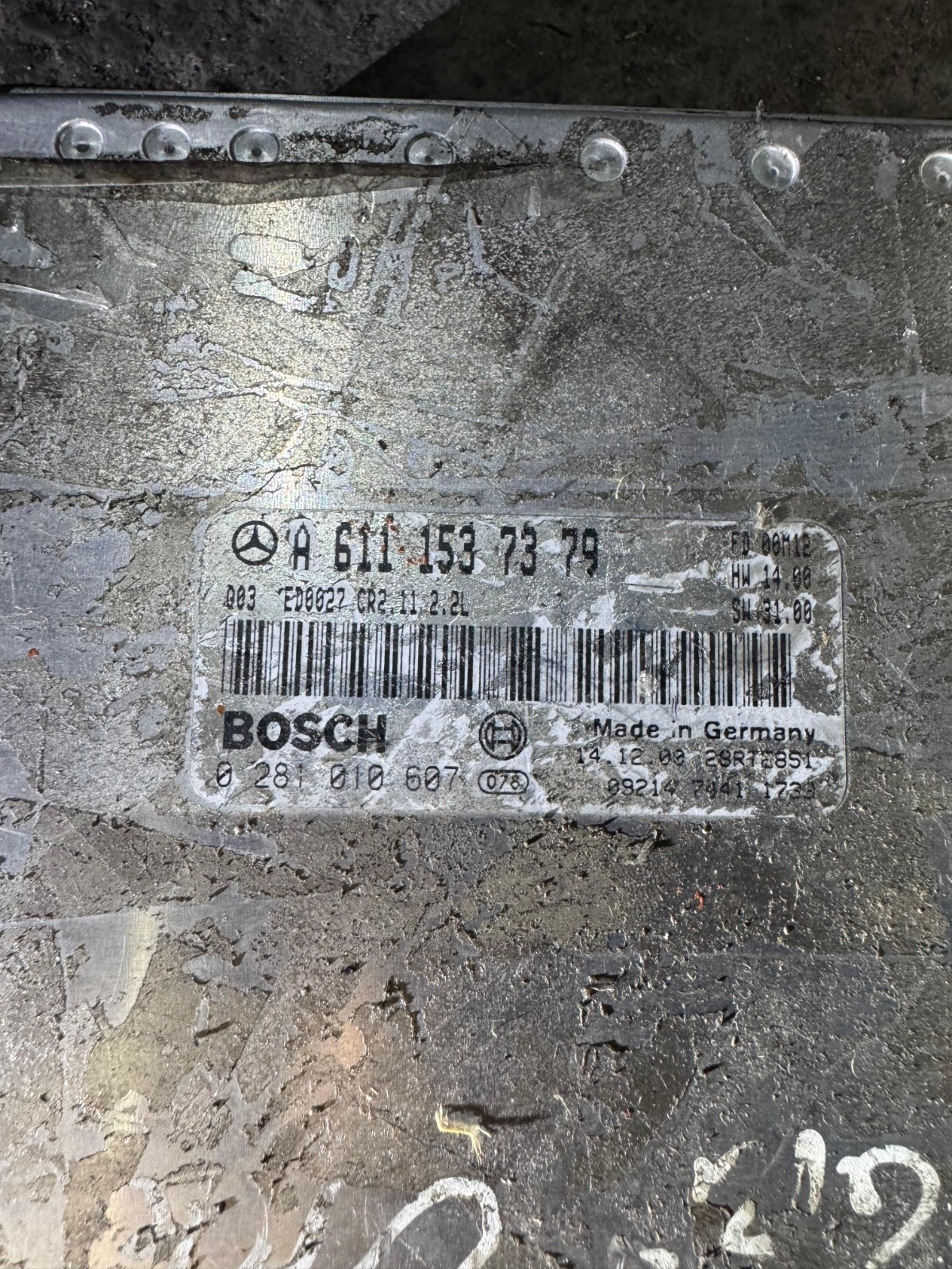 A6111537379 Bosch CR2.11 0281010607 Mercedes CDI Engine ECU