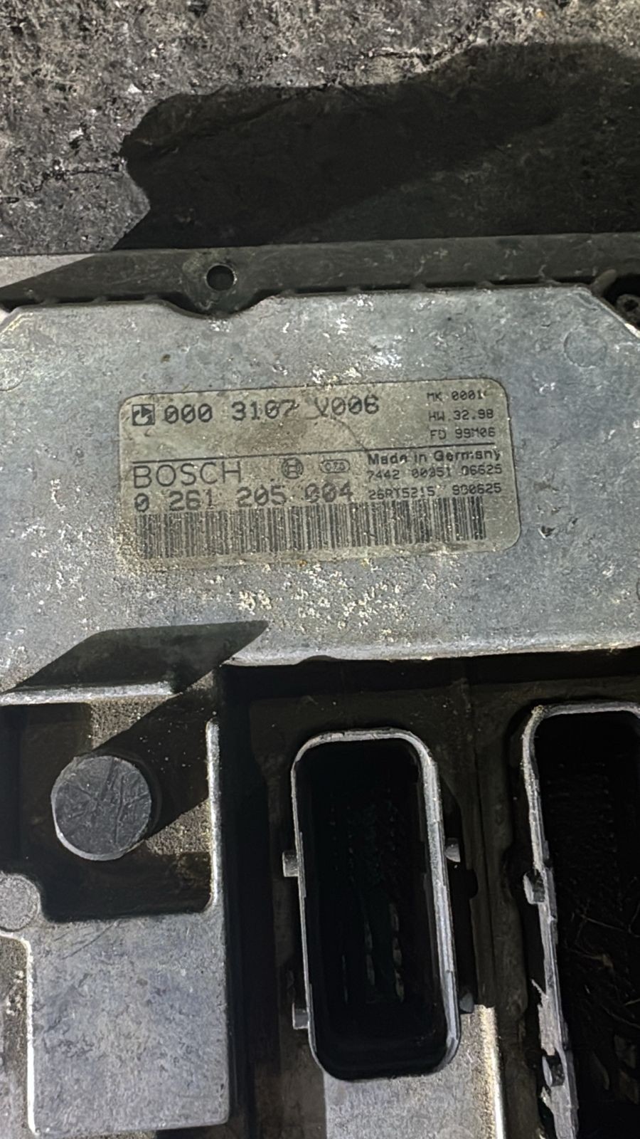 0003107V006 Bosch MEG1.0 0261205004 Smart Engine ECU Module