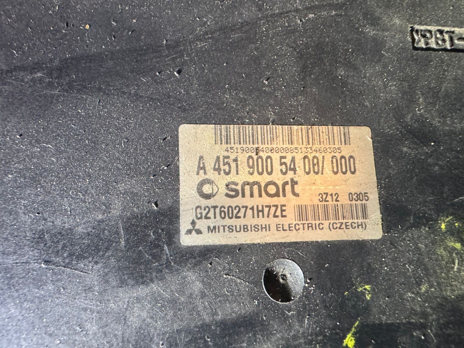 A4519005400/000 Mitsubishi G2T60271 H7ZE Smart Engine Control Unit