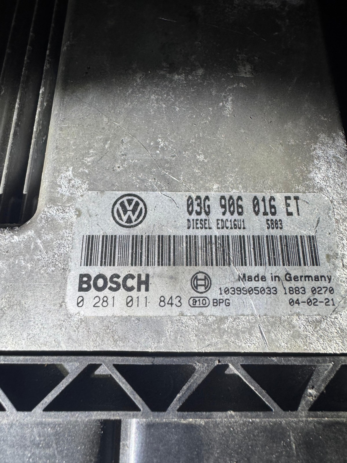 03G906016ET Bosch EDC16U1 0281011843 VW Audi Engine Control Unit