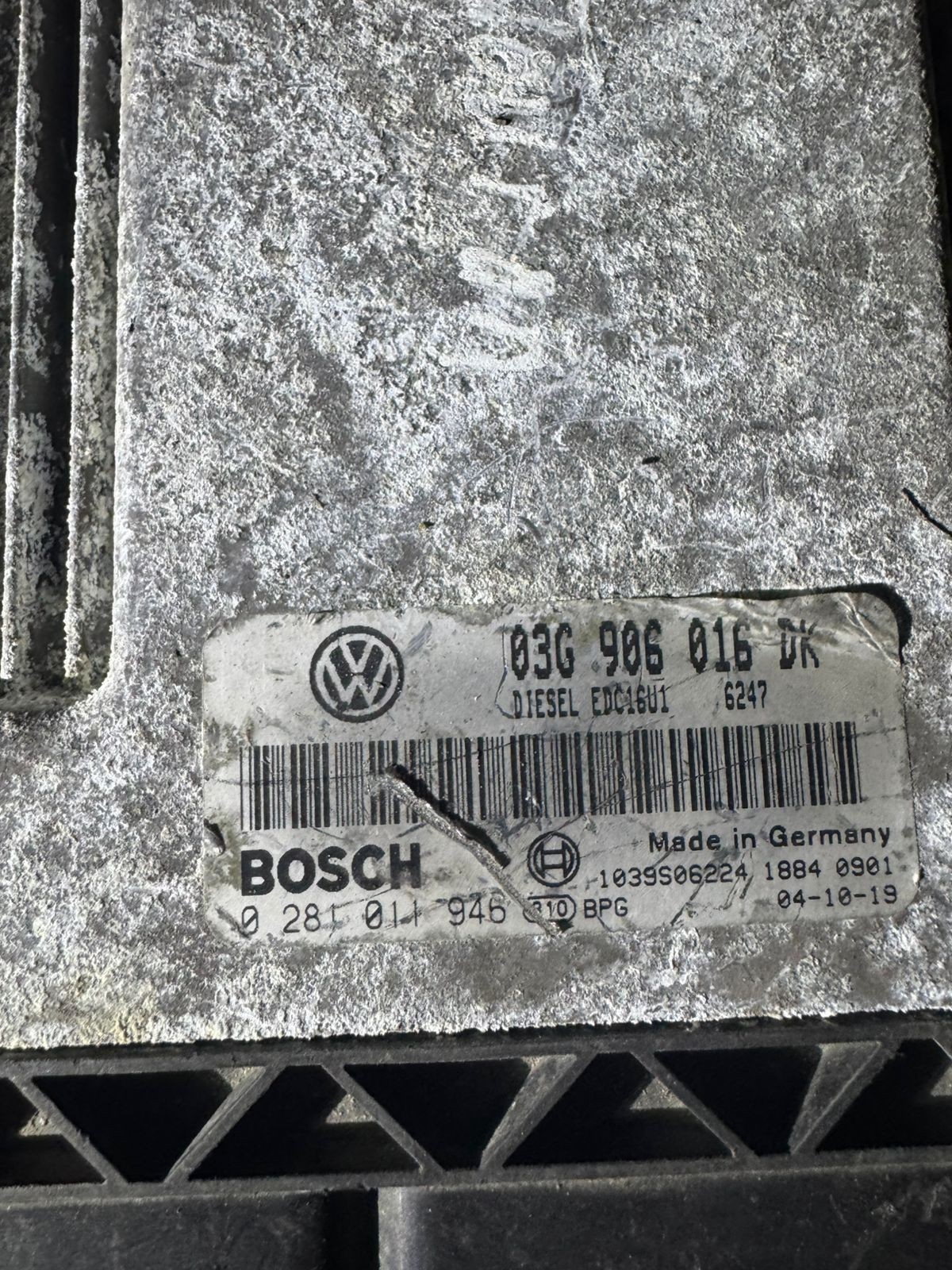 03G906016DK Bosch EDC16U1 0281011946 VW Audi Engine ECU Unit