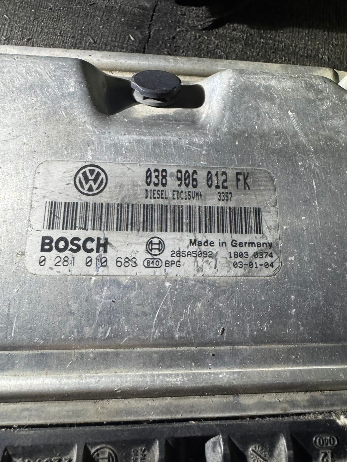 038906012FK Bosch EDC15VM+ 0281010683 VW Audi Engine ECU