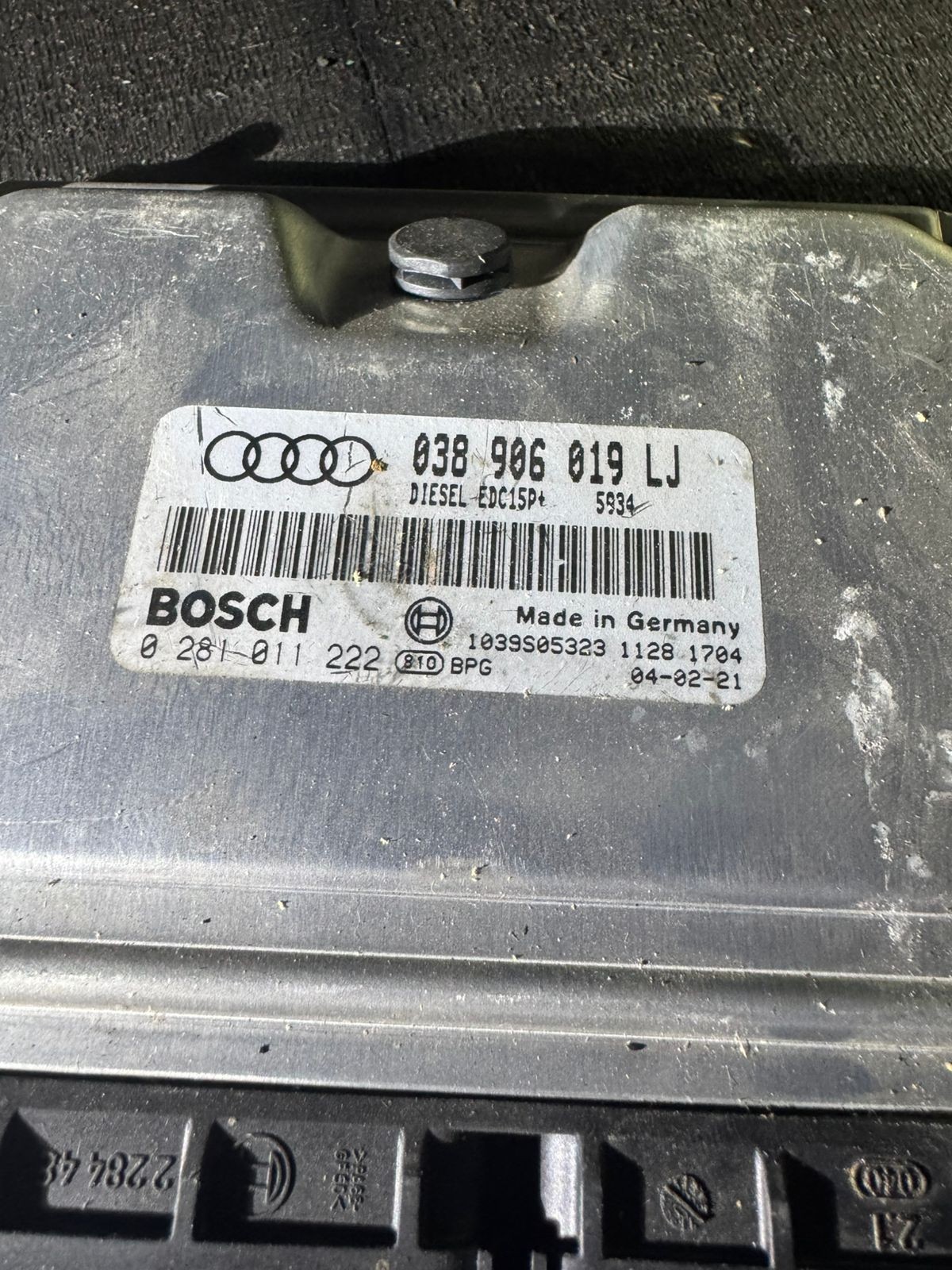 038906019LJ Bosch EDC15P+ 0281011222 VW Audi Engine ECU Unit