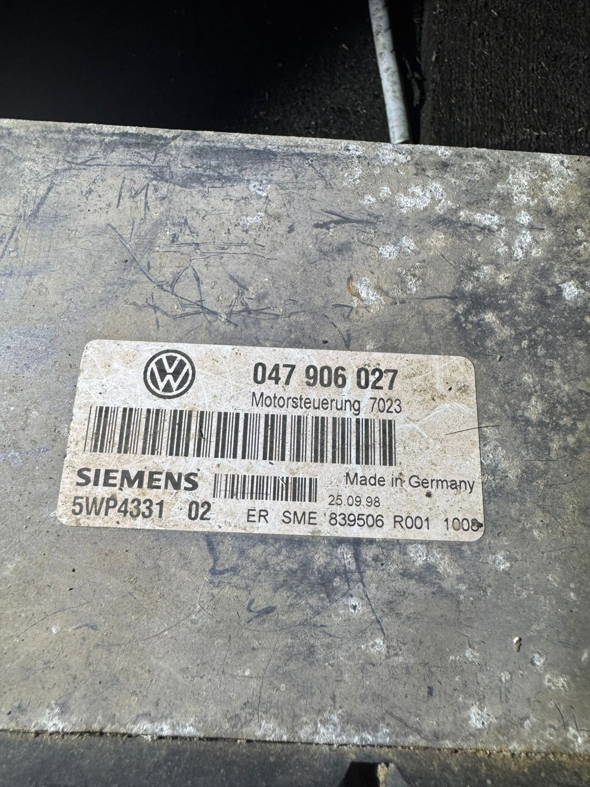047906027 Siemens 5WP4331 02 VW Audi Engine Control Unit