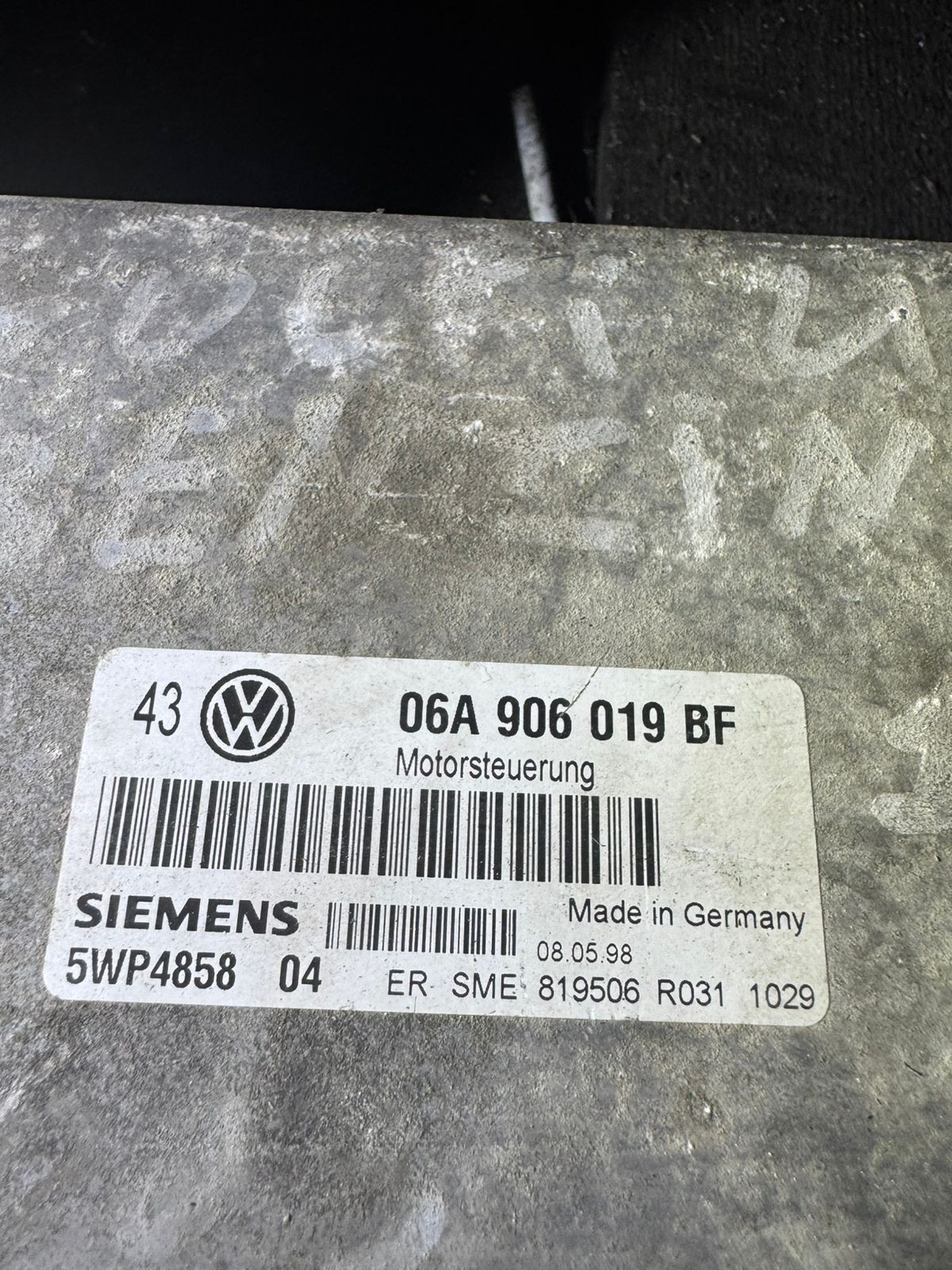 06A906019BF Siemens 5WP4858 04 VW Audi Engine ECU Module