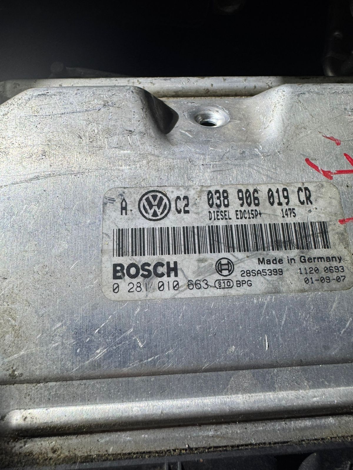 038906019CR Bosch EDC15P+ 0281010663 VW Audi Engine ECU