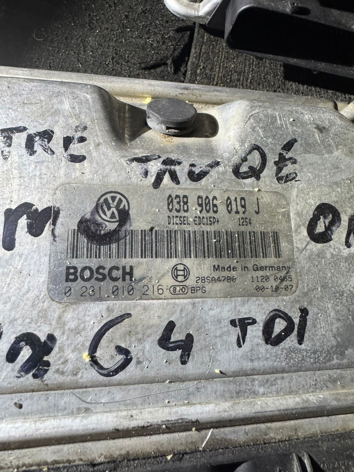 038906019J Bosch EDC15P+ 0281010216 VW Audi Engine ECU