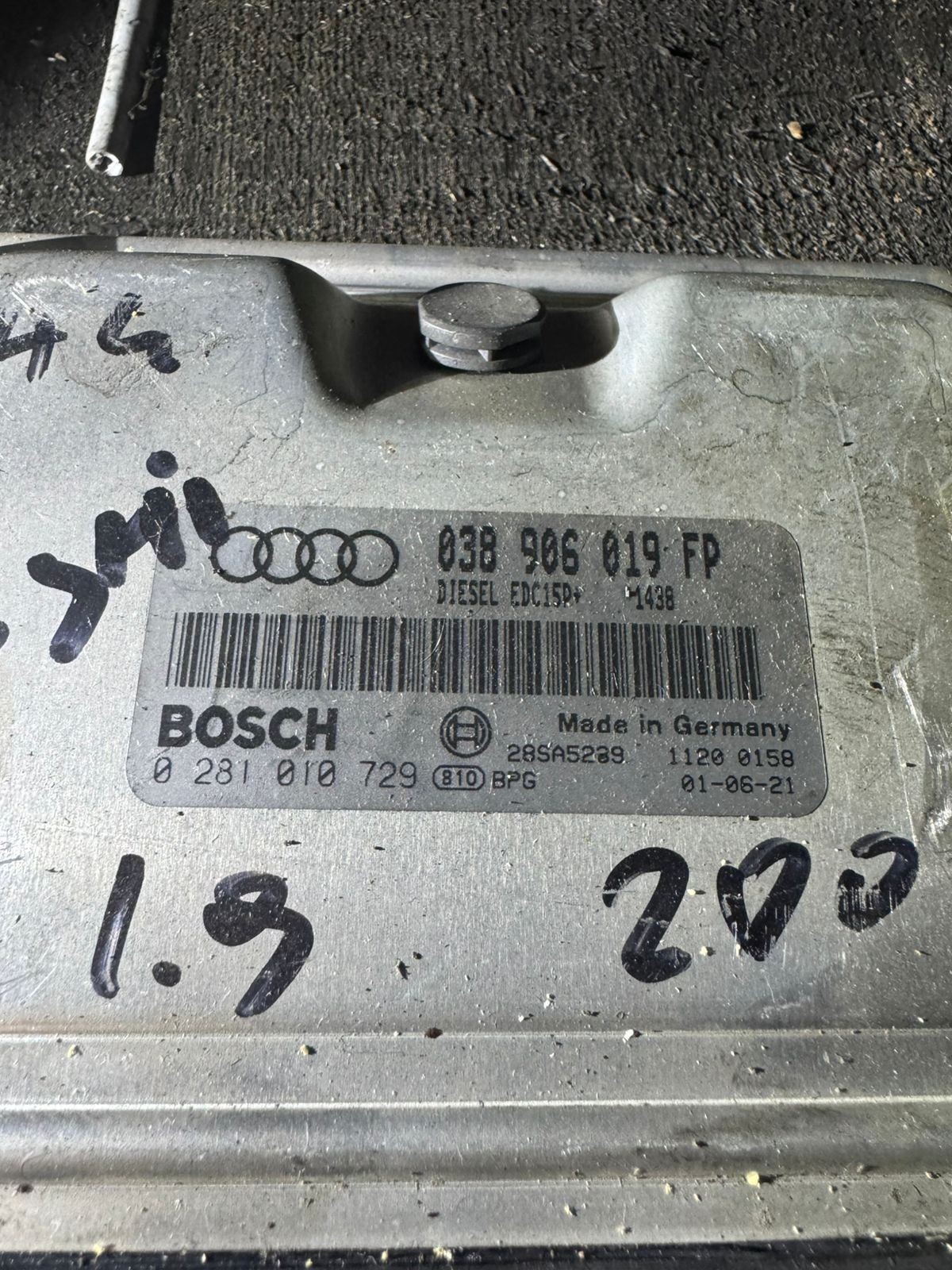 038906019FP Bosch EDC15P+ 0281010729 VW Audi Engine Control Unit