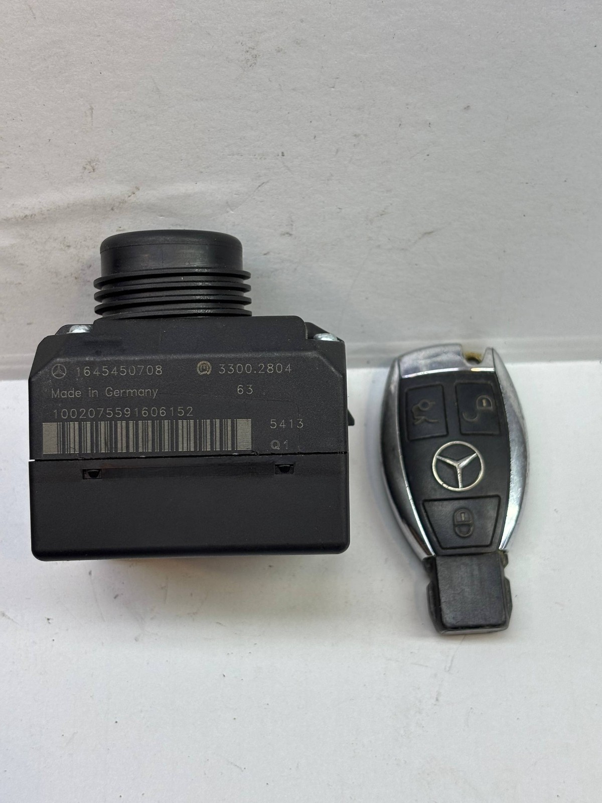 Mercedes EZS ESL ELV A1645450908 Ignition Switch Start Module