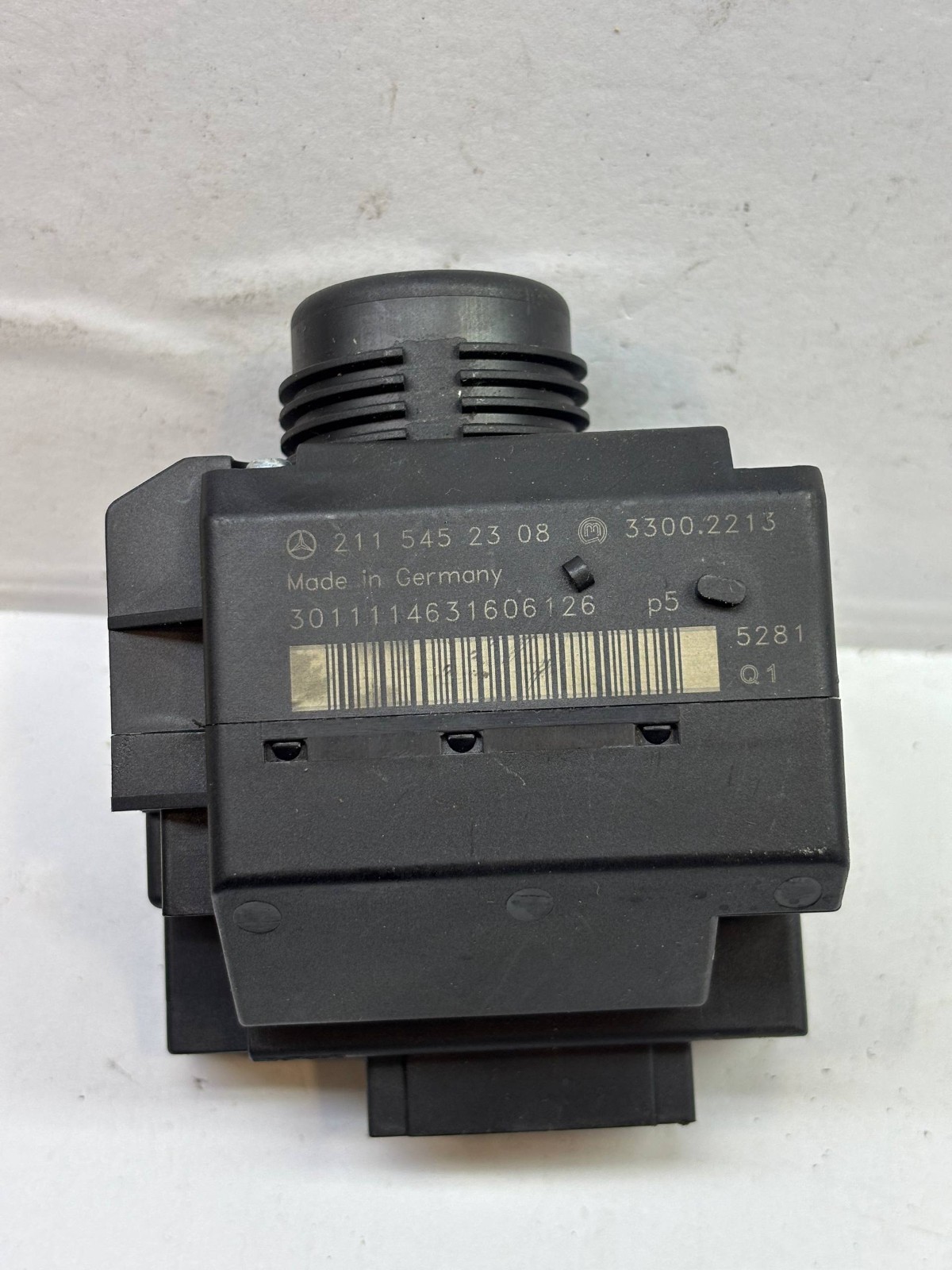 Mercedes EZS ESL ELV A2115452308 Ignition Switch Start Module