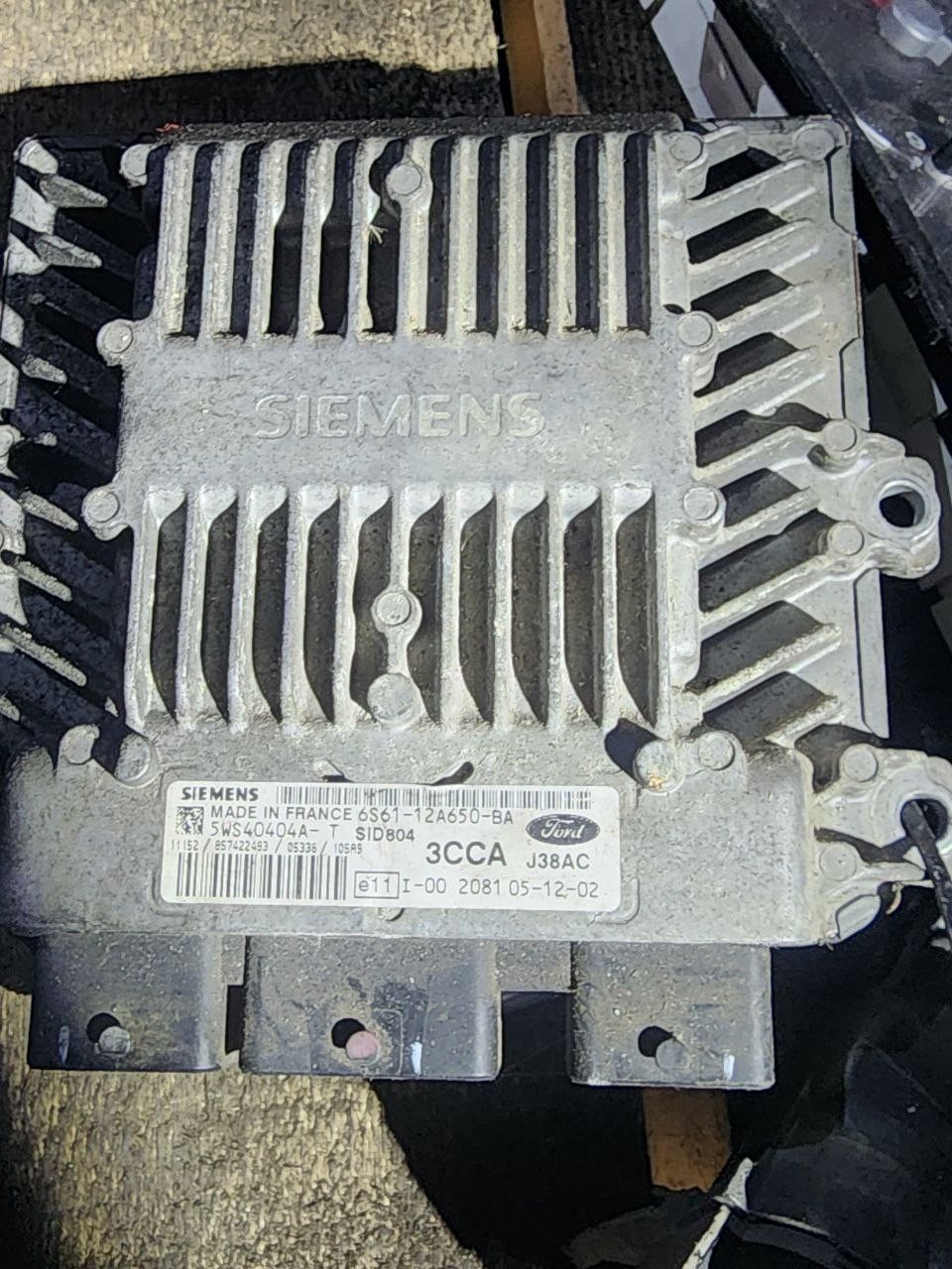 6S61 12A650 BA Siemens 3CCA J38AC SID803 5WS40404A T Ford Engine ECU