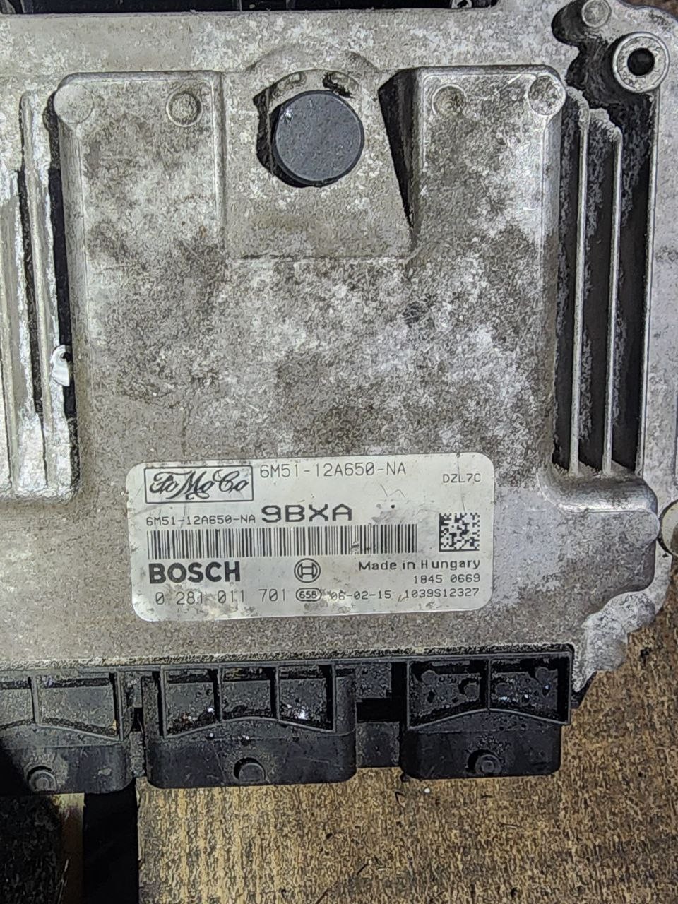 6M51 12A650 NA Bosch 9BXA 0281011701 Ford Engine Control Unit