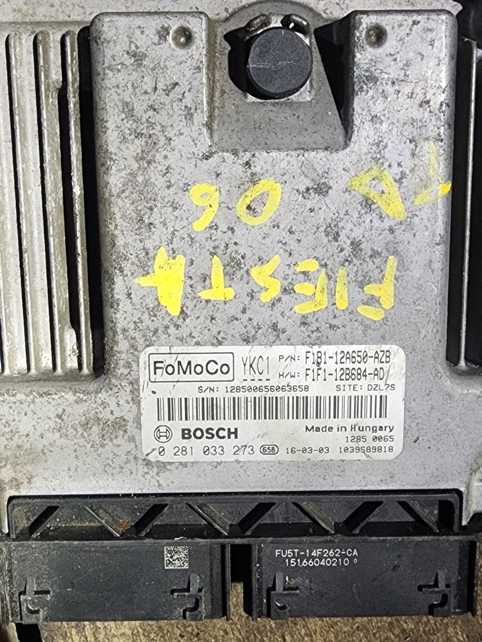 F1B1 12A650 AZB F1F1 12B684 AD Bosch YKC1 0281033273 Ford ECU