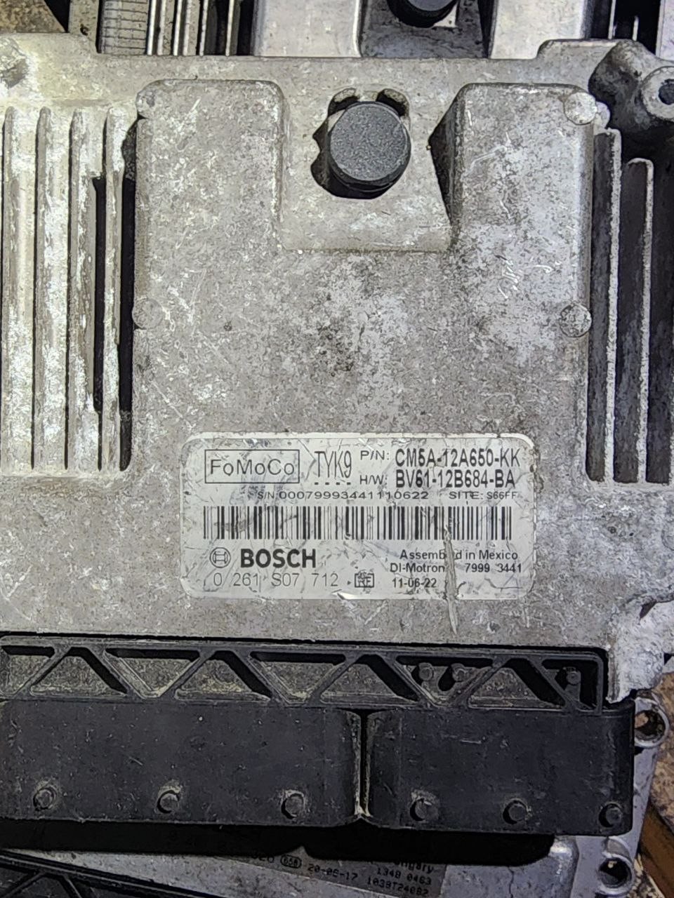 CM5A 12A650 KK BV61 12B684 BA Bosch TYK9 0261S07712 Ford Engine ECU