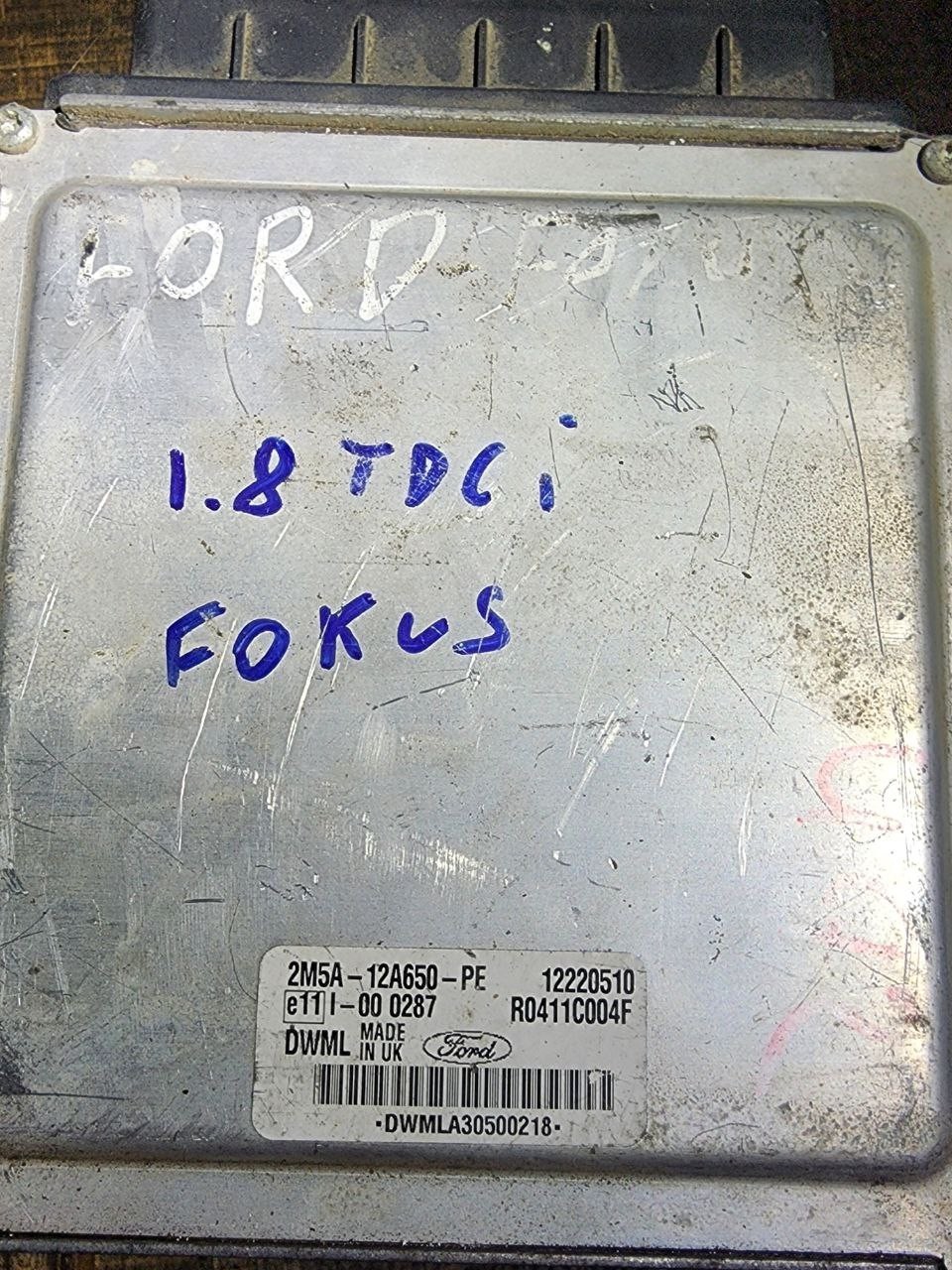 2M5A 12A650 PE DWML 12220510 R0411C004F Ford Engine ECU