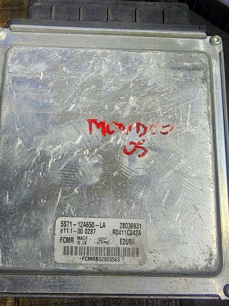 5S71 12A650 LA FCMR 28036831 E2U9A R0411C042A Ford Engine Control Unit