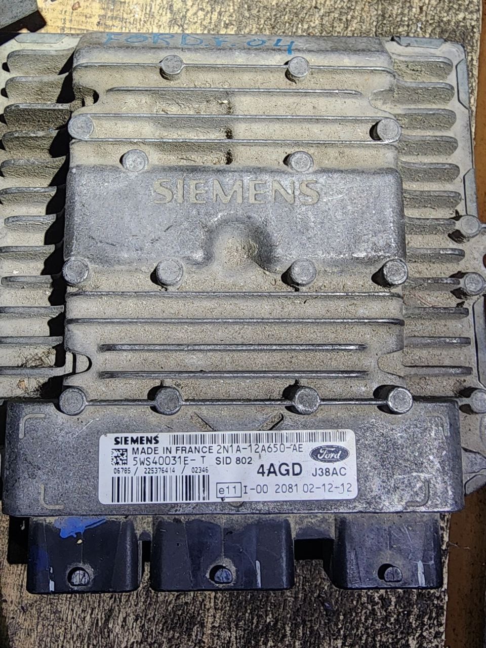 2N1A 12A650 AE Siemens 4AGD J38AC SID802 5WS40031E T Ford ECU