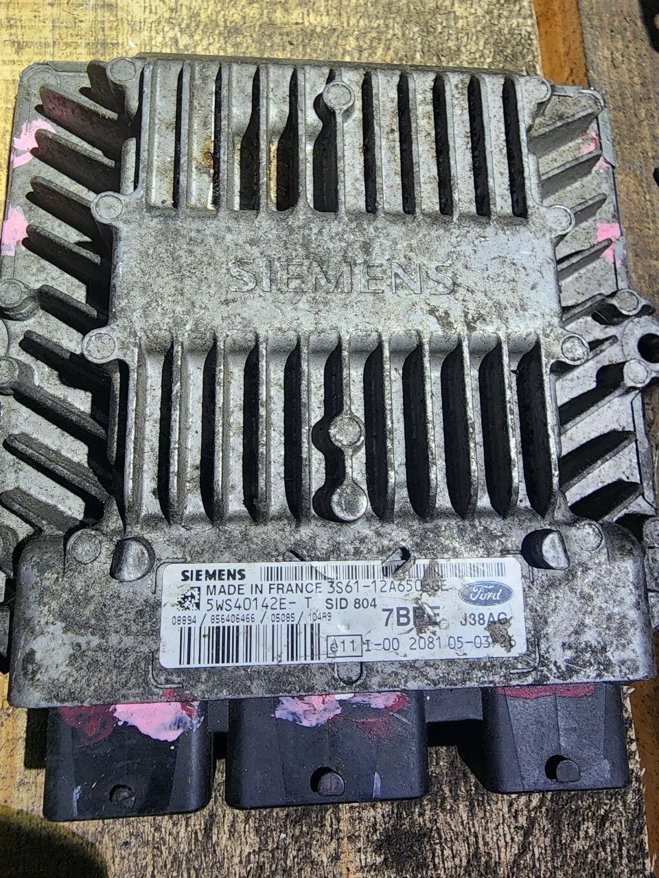 3S61 12A650 GE Siemens 7BPE J38AC SID804 5WS40142E T Ford ECU