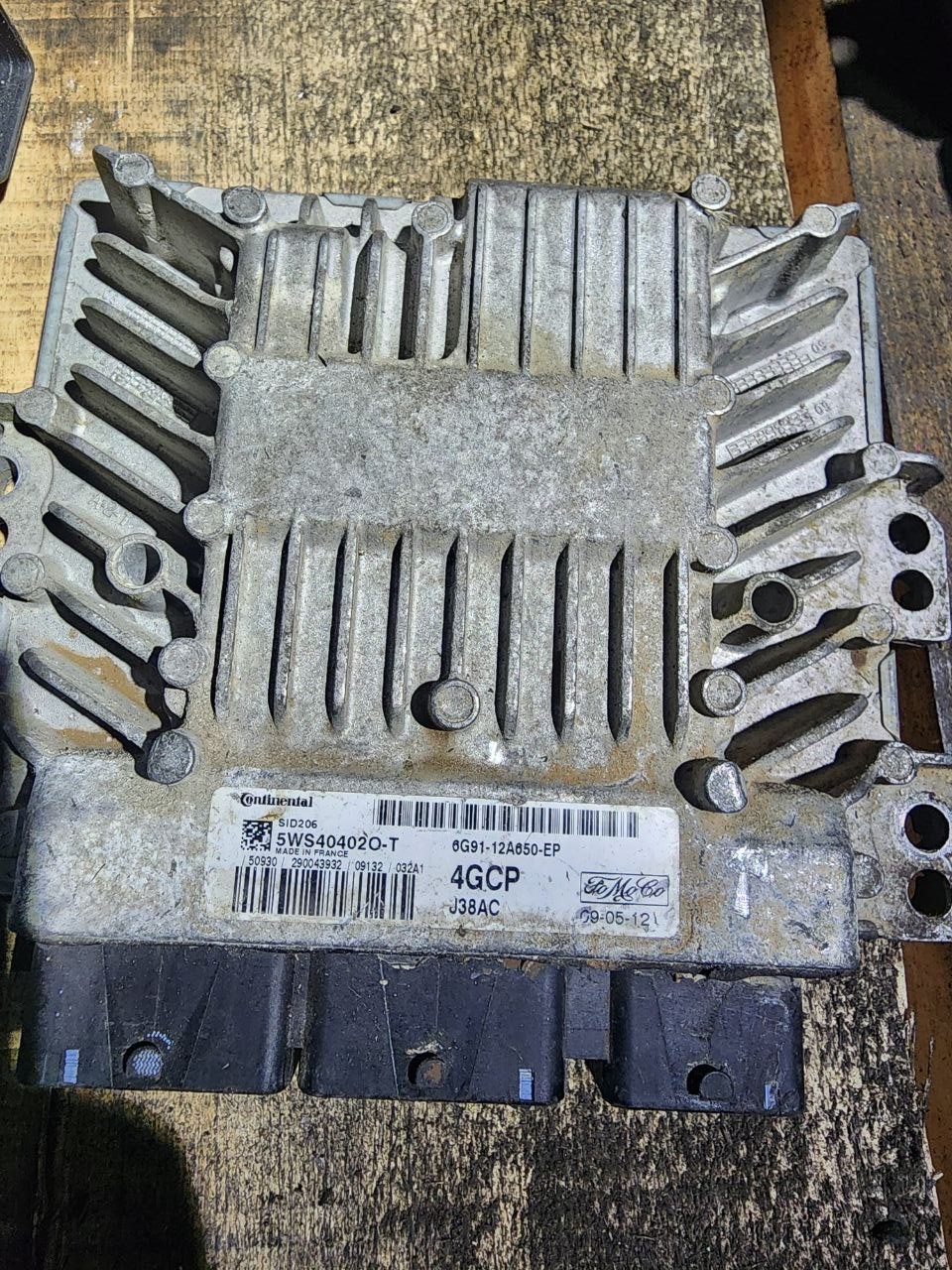 6G91 12A650 EP Siemens 4GCP J38AC SID206 5WS40402O T Ford ECU