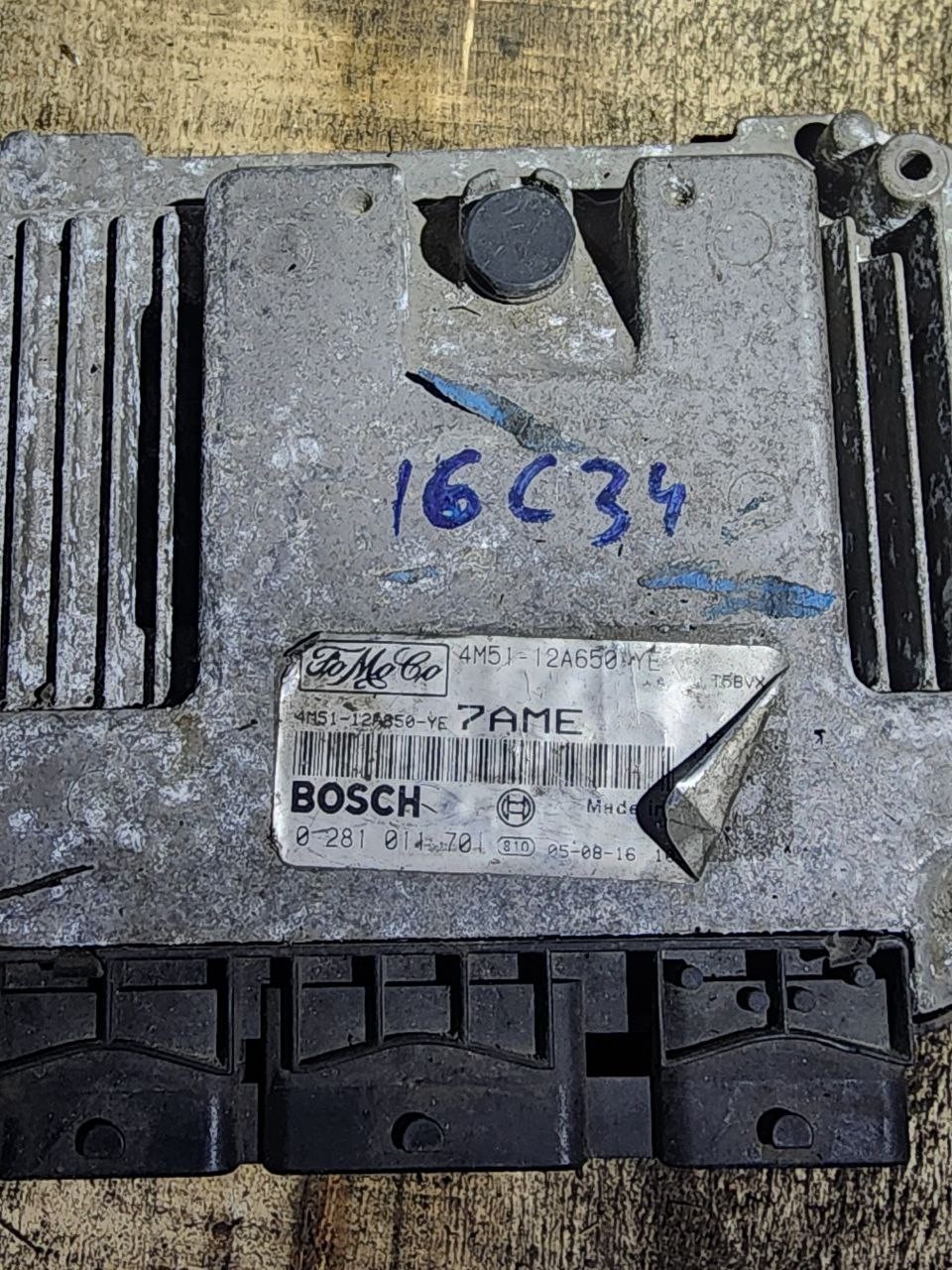 4M51 12A650 YE Bosch 7AME 0281011701 Ford Engine Control Unit