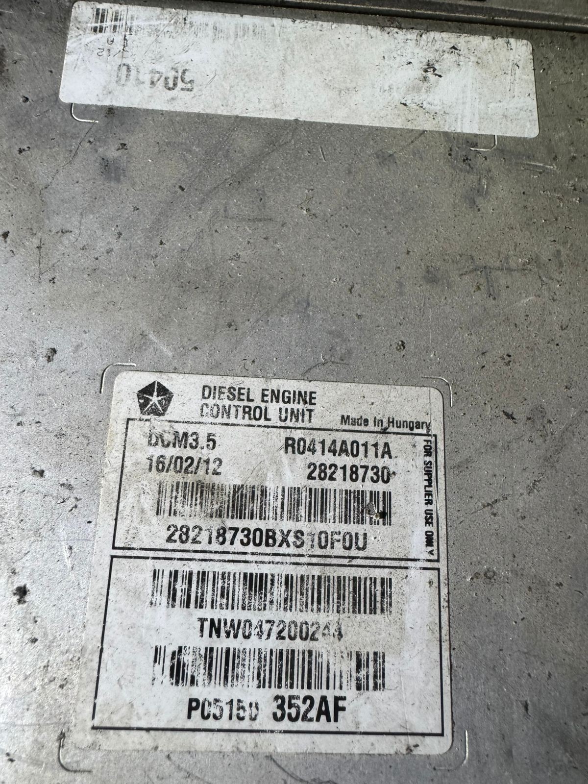 28218730 DCM3.5 R0414A011A Opel Vauxhall Engine Control Unit
