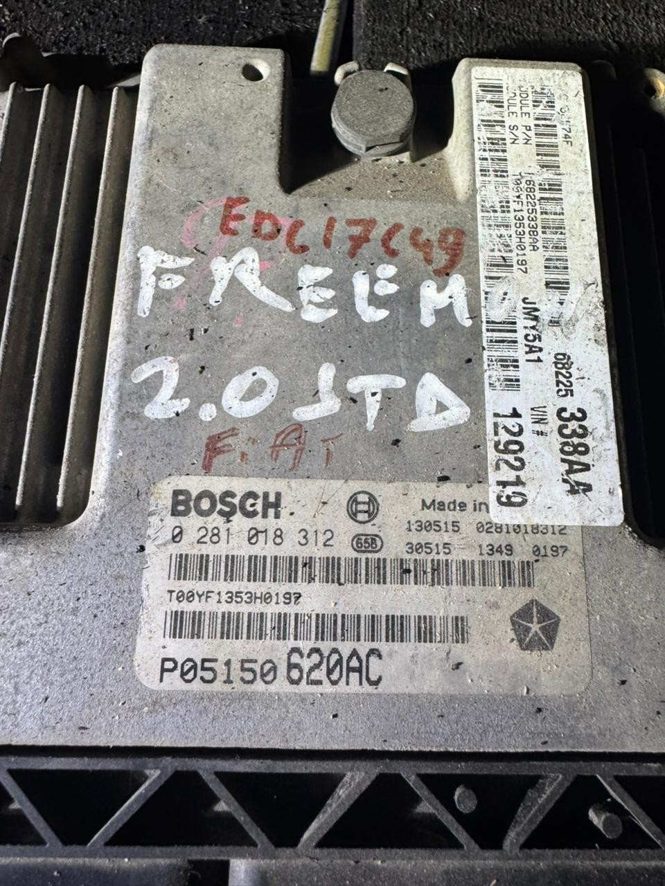 P05150 620AC Bosch 0281018312 Chrysler Dodge Engine Control Unit