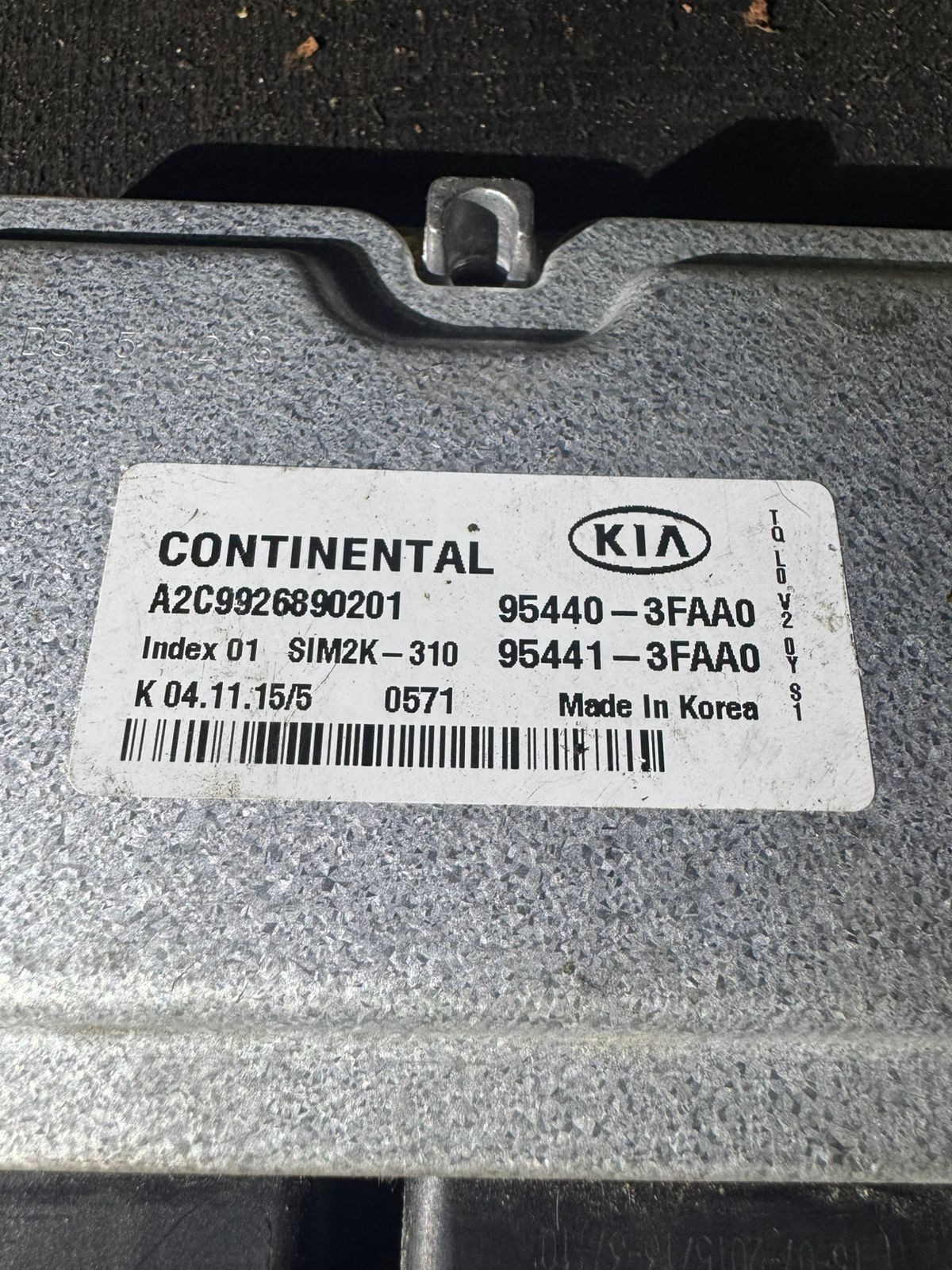 95440 3FAA0 95441 3FAA0 Continental SIM2K310 A2C9926890201 Engine ECU