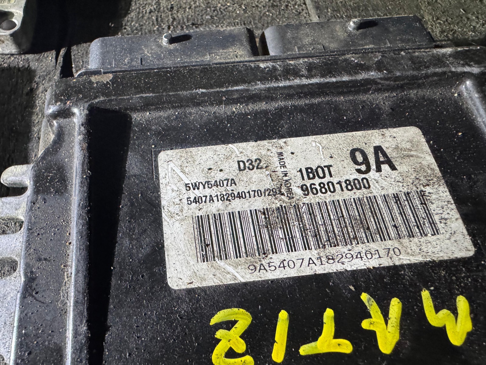 ECU 96801800 1BOT 9A D32 5WY5407A Engine Control Unit
