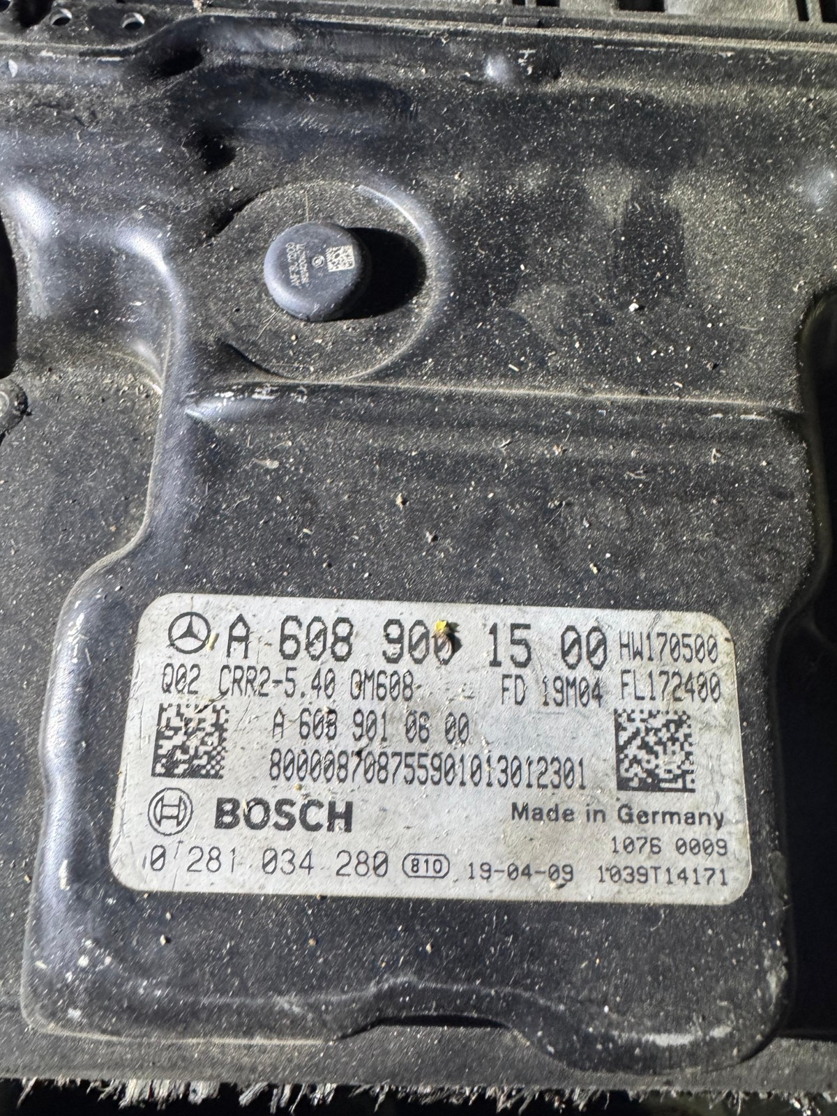 Mercedes ECU A6089001500 Bosch 0281034280 Engine Control Unit