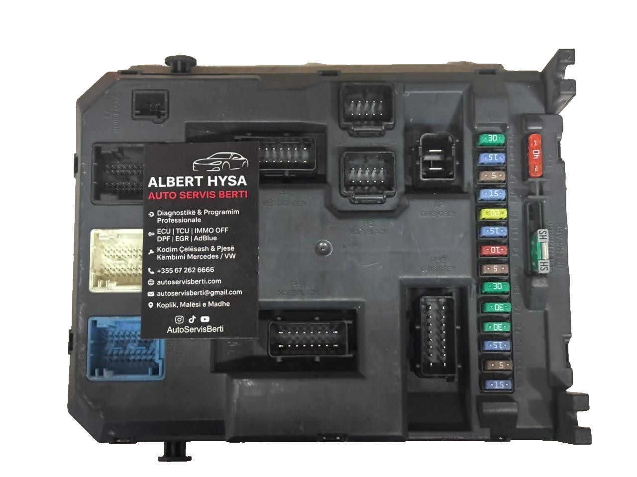 Peugeot Citroen BSI X04 Body Control Module 9666952280 2011 Johnson Controls