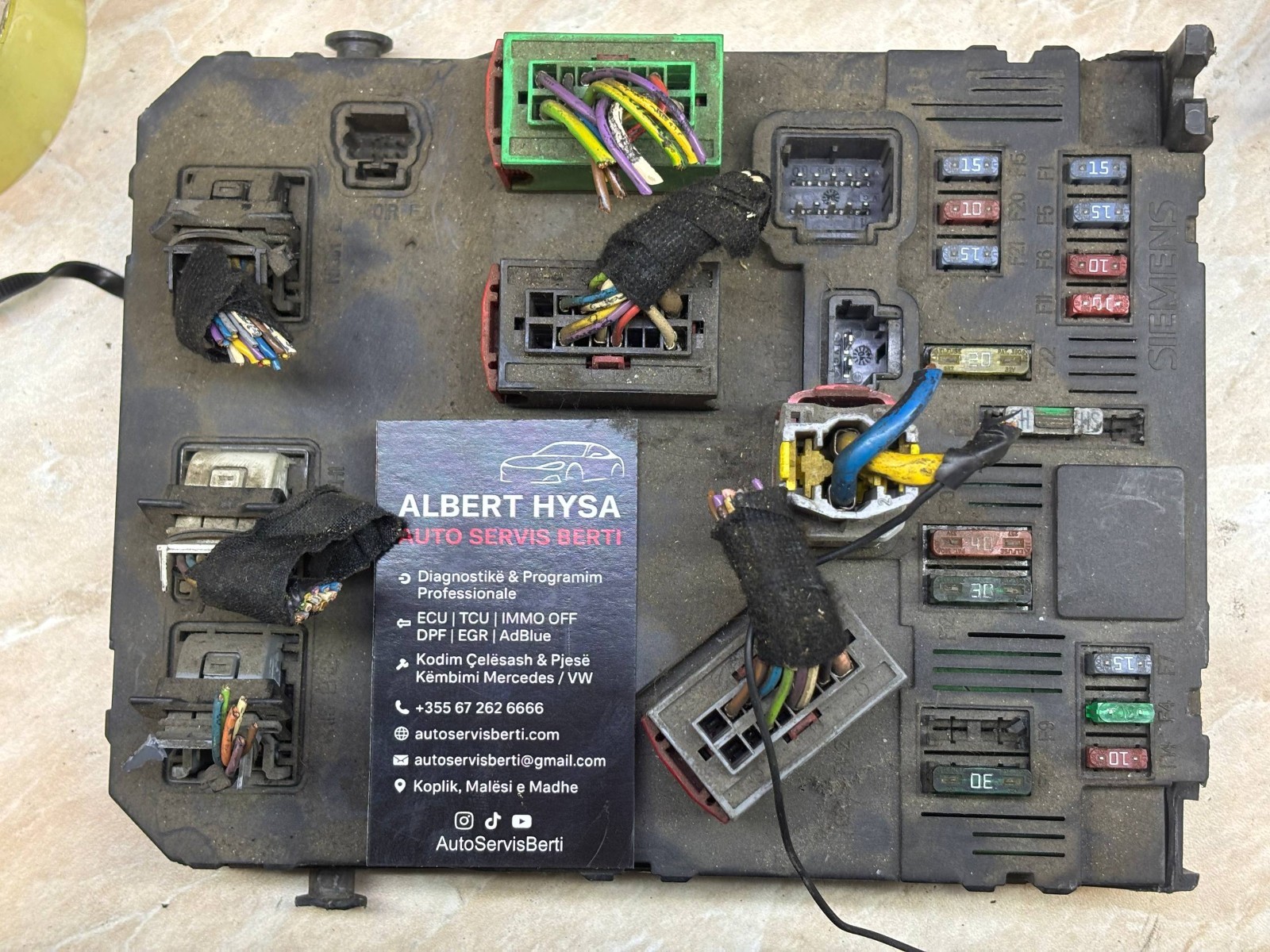 Peugeot Citroën BSM Fuse Box 9661682980 BSM-L11-00 S118983011 A Used OEM Module