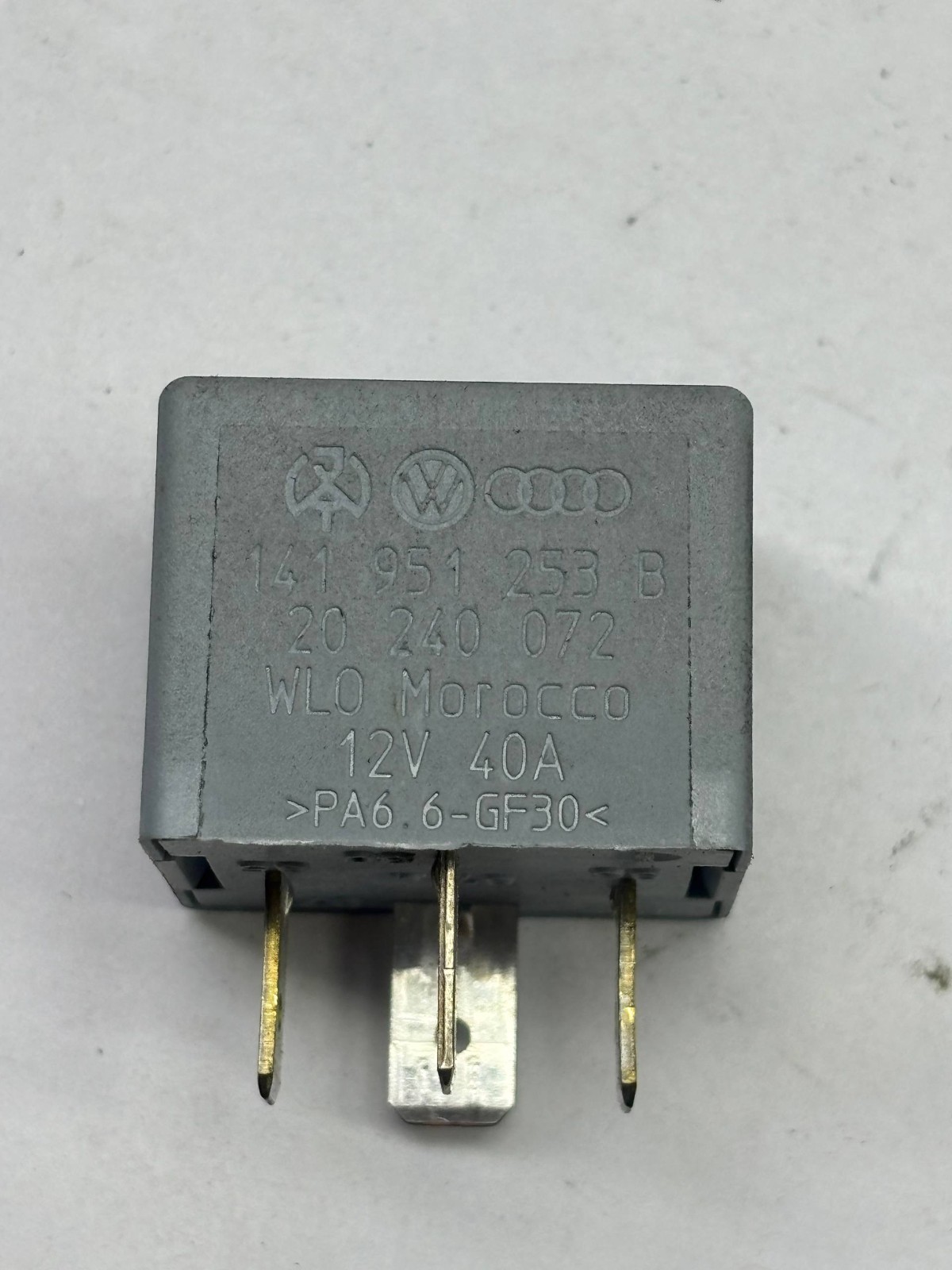 VW Audi Relay 141951253B – Electronic Relay Unit