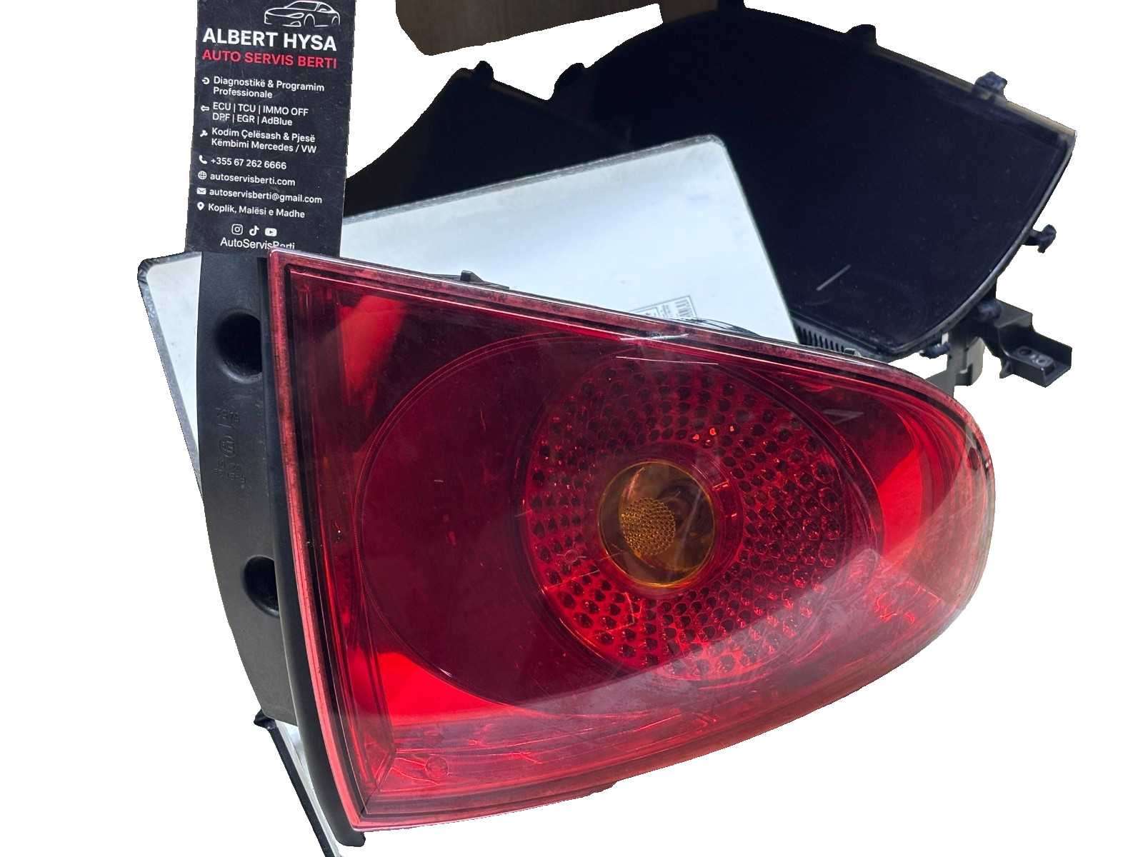 VW Polo Tail Light Right Side – OEM 5P0945096E / 5P0945112B – Genuine Rear Lamp