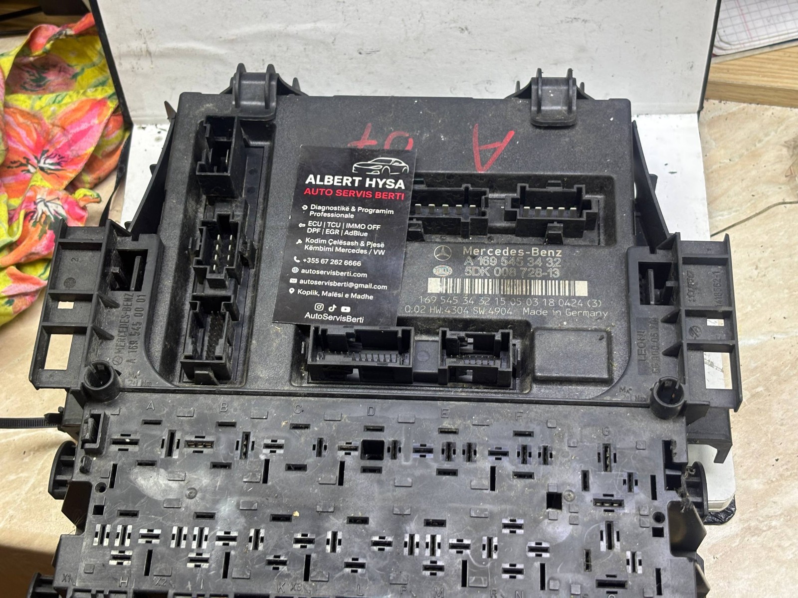 Mercedes A-Class W169 SAM BCM Body Control Module A1695453432 5DK008728-13