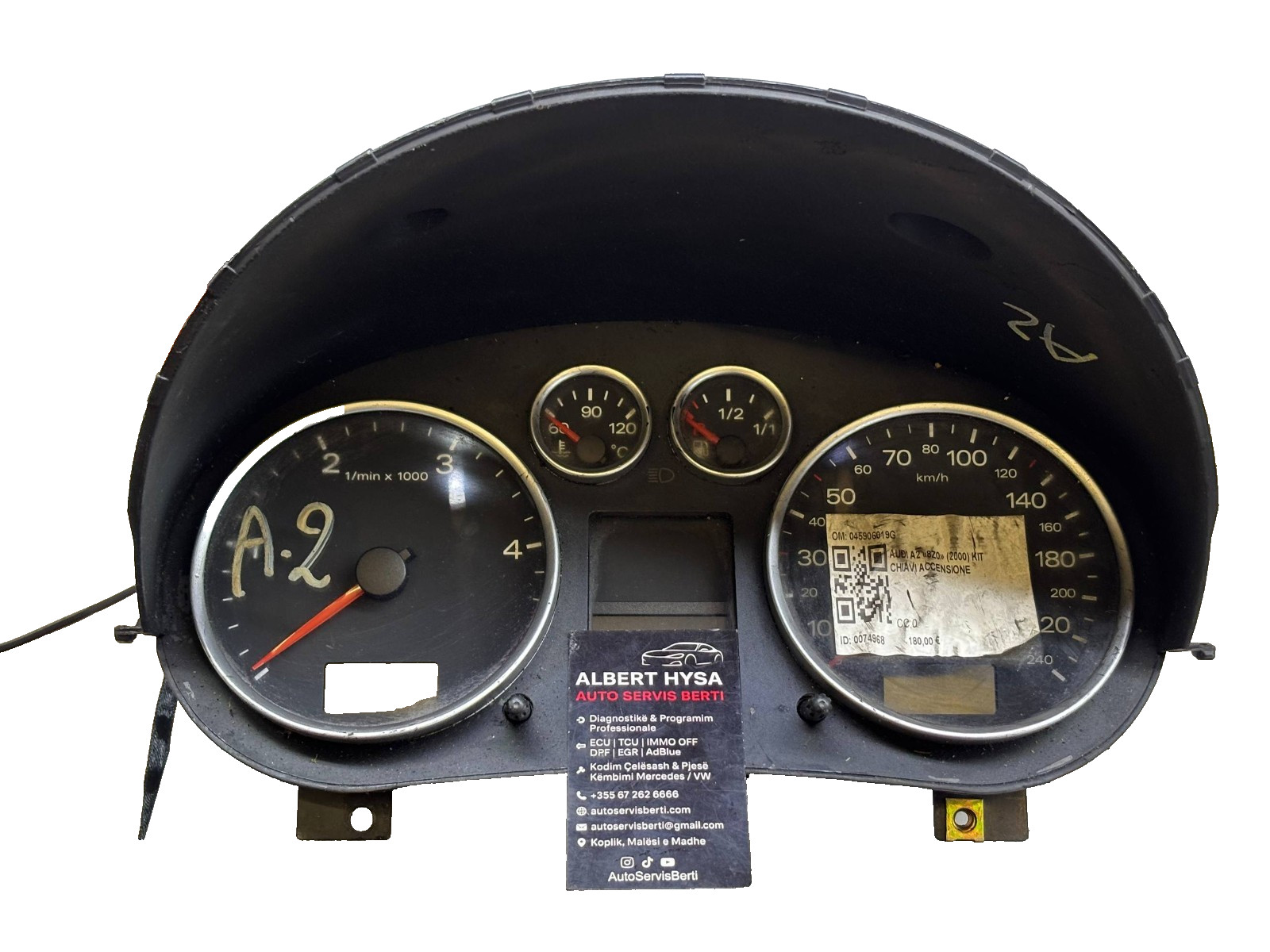 Audi A2 Instrument Cluster Speedometer VDO 110.080.150/003 KM/H Dashboard