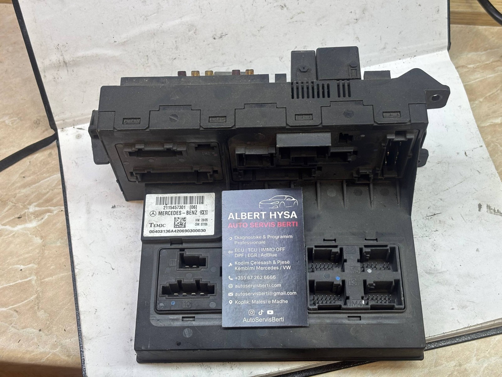 2115457301 06 Mercedes-Benz SAM Control Module OEM