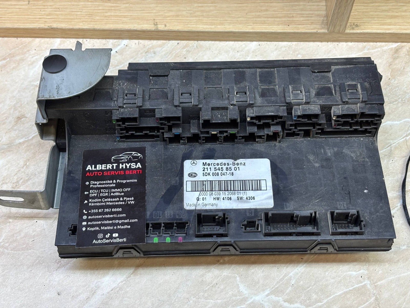 5DK008047-18 Hella SAM Control Module 2115458501 OEM