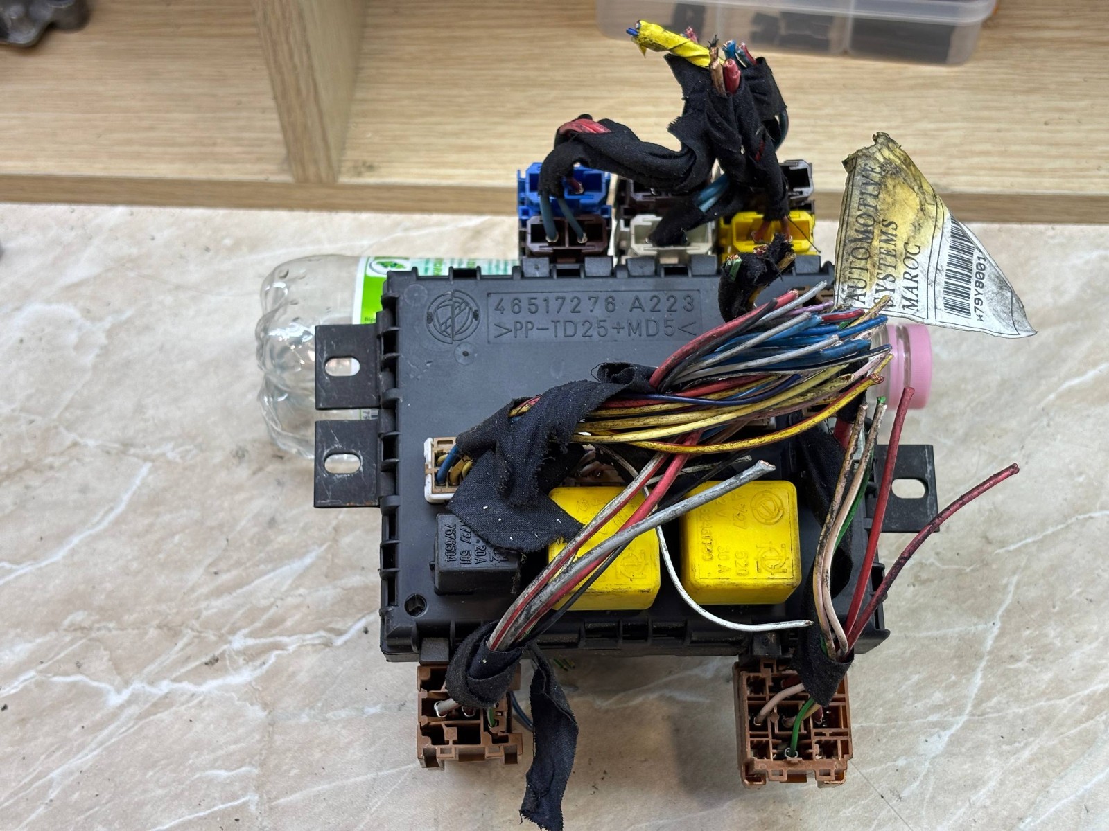 46517276 A223 Control Module OEM Fuse Box